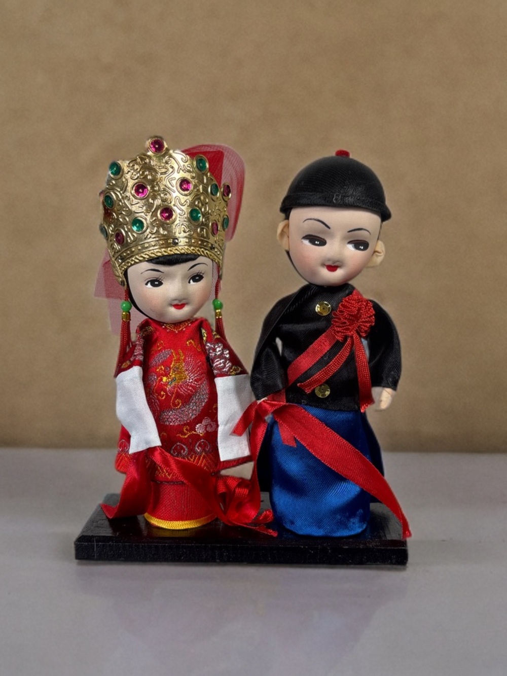 Vintage Traditional Asian bride and groom wooden peg dolls